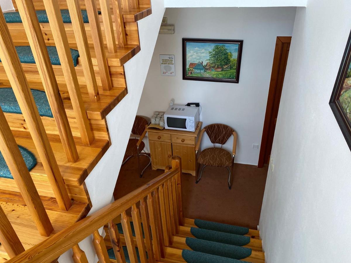 Pension Holiday Vrchlabí Buitenkant foto
