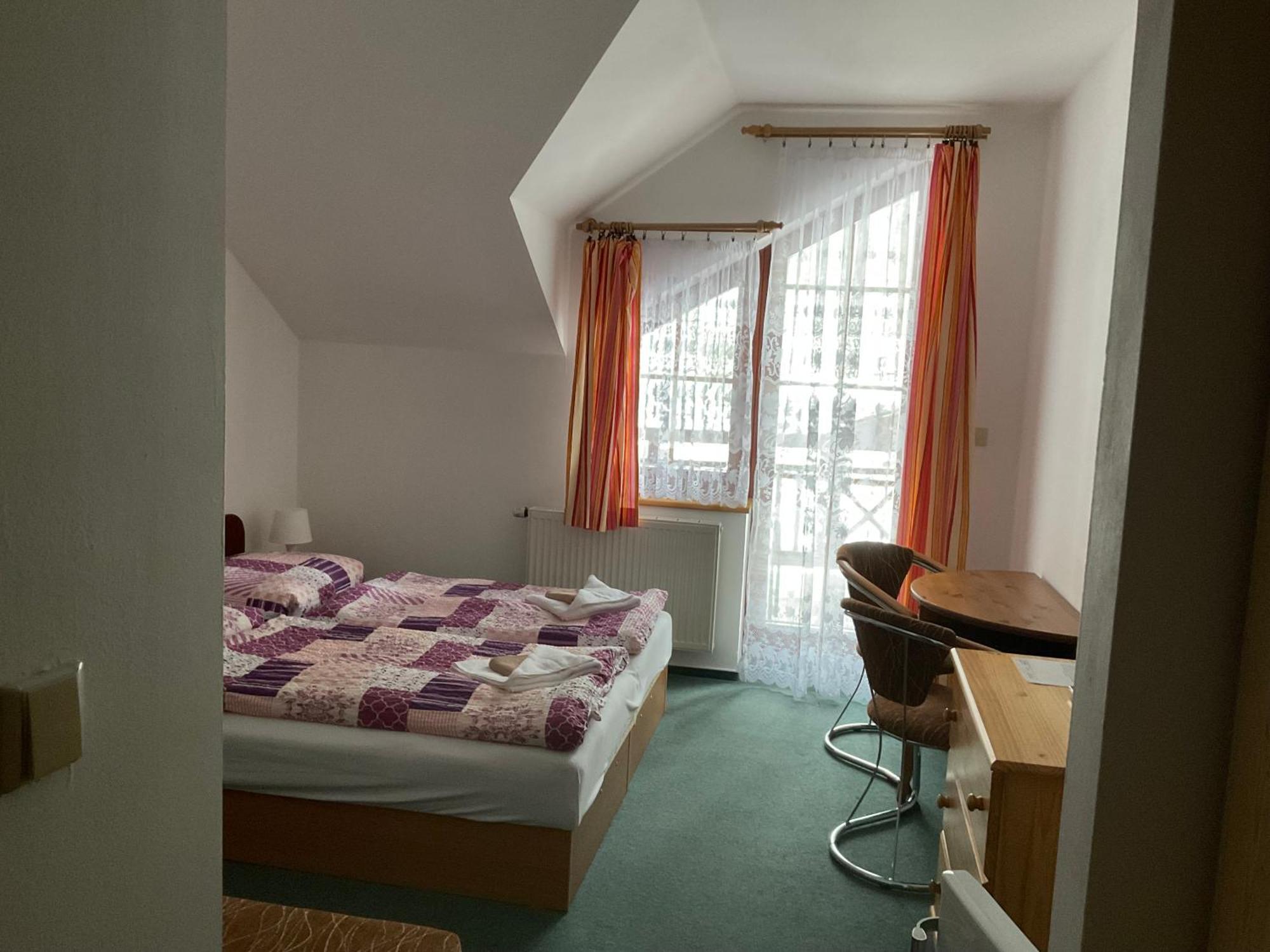 Pension Holiday Vrchlabí Buitenkant foto